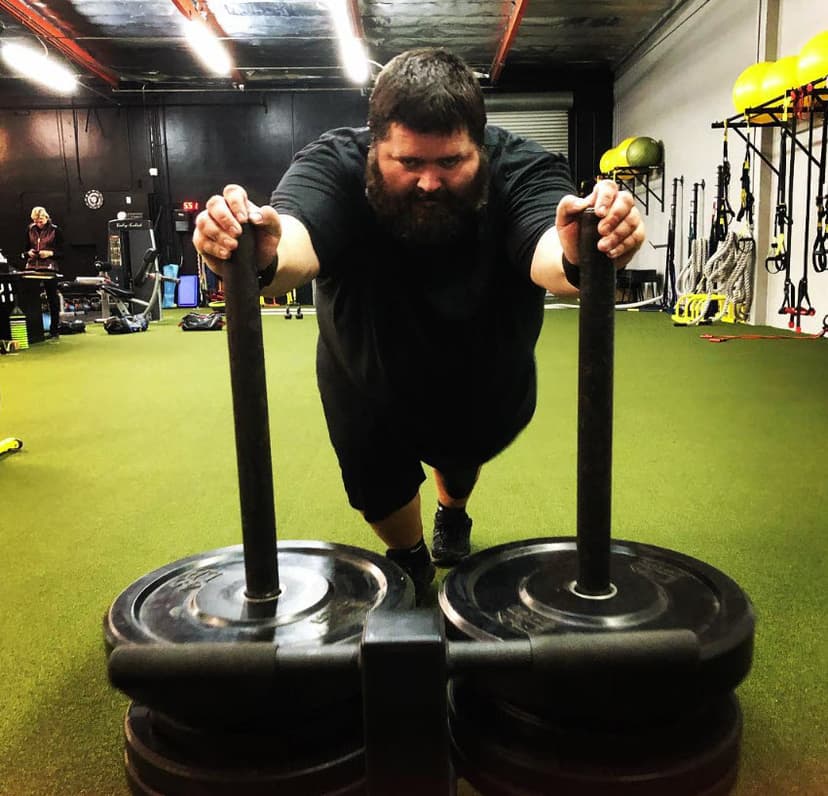 It's absolutely a privilege to be able to do something I love ❤️ 

Part of @brentwood84's 5am leg workout! We have one of my favorites, heavy sled push and in his case extra heavy!!! 